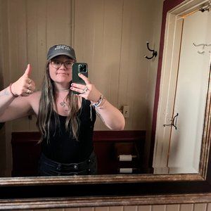 Meet your Posher, Heather